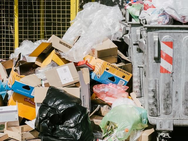images/commercial-waste/slider/commercial-waste-removal (10)-kireth-ai.jpeg